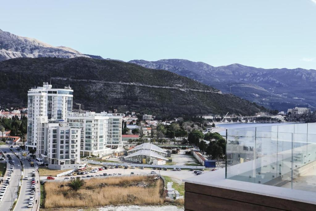 Apartments Lux Budva Exterior foto